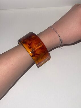 Tortoiseshell Resin Cuff Bracelet - Amber Brown